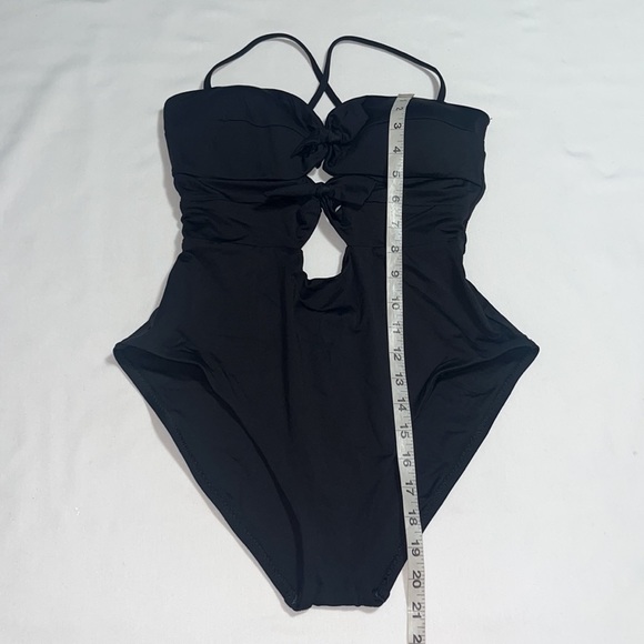 NWOT Becca Cutout X-Back One Piece
Swimsuit Sz LARGE - Picture 6 of 12